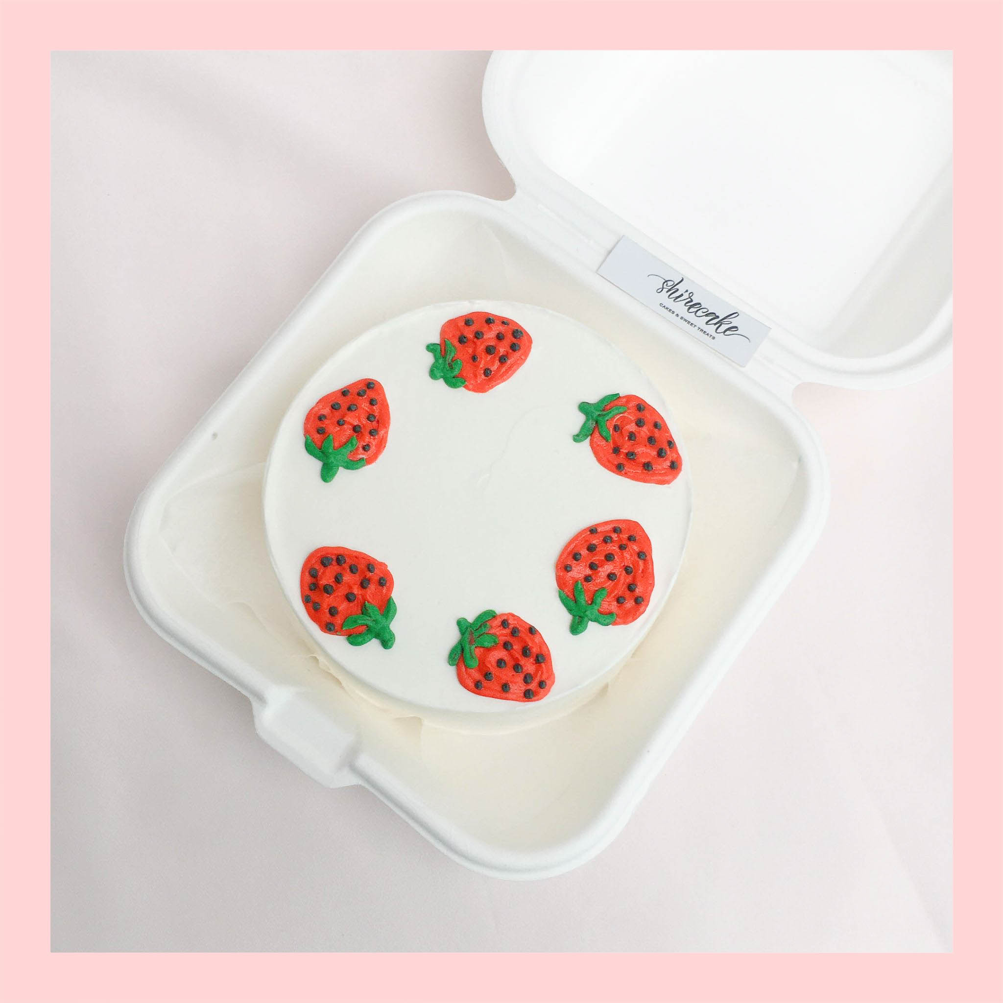 Mini Bento dâu tây - Bánh kem bơ mini hộp bã mía