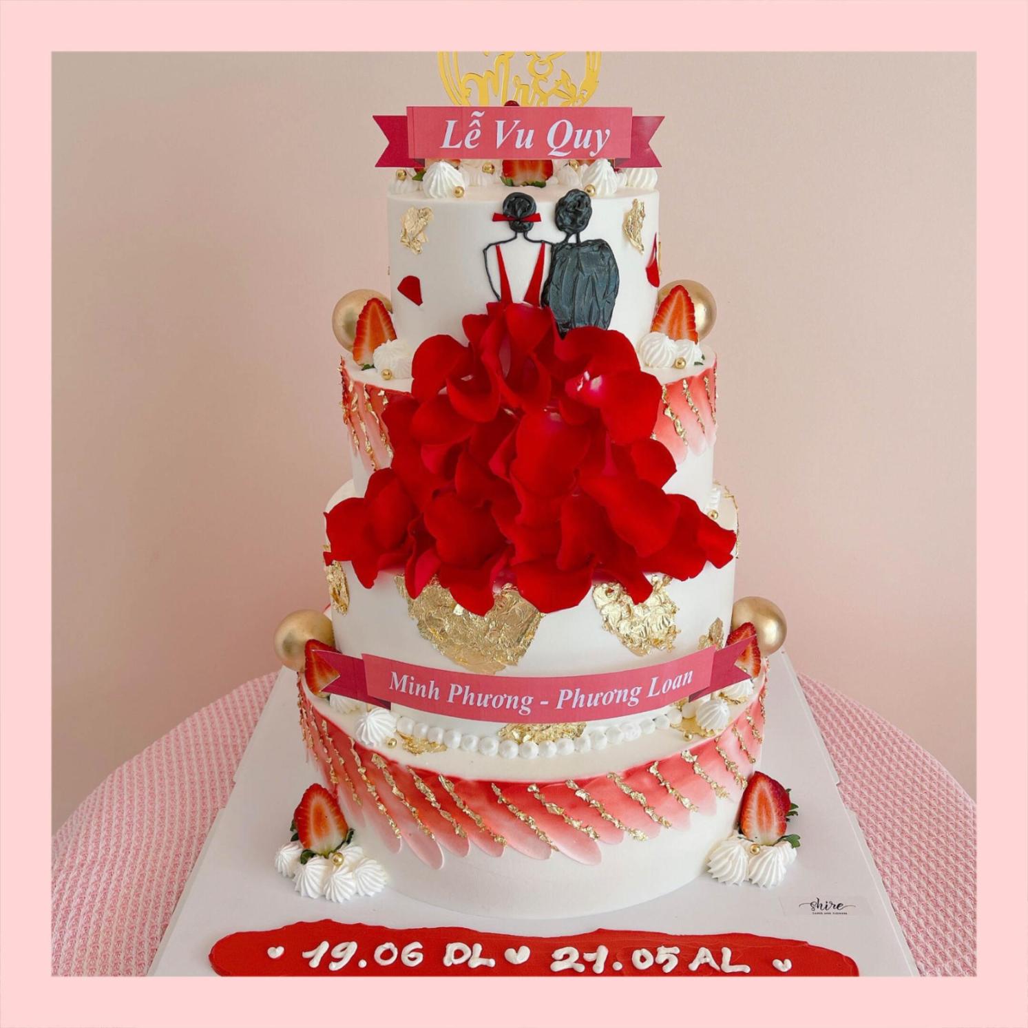 Bánh kem cưới nhà hàng lớn