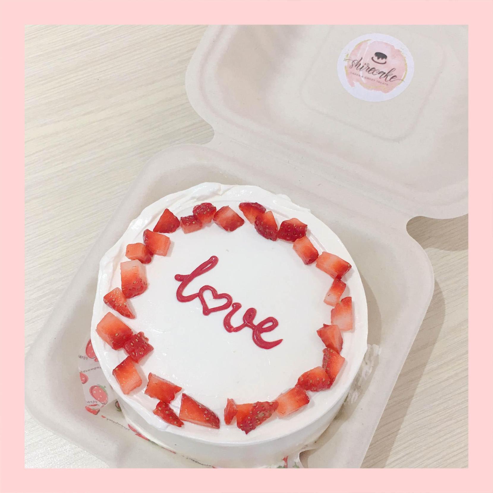 Mini Bento dâu tây - Bánh kem bơ mini hộp bã mía