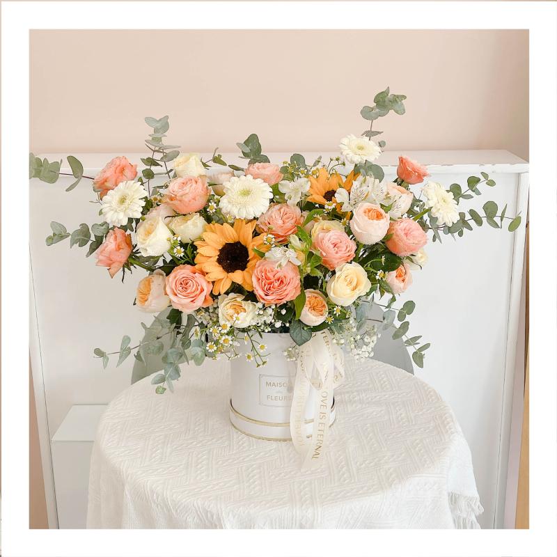 Giỏ hoa tươi chúc mừng