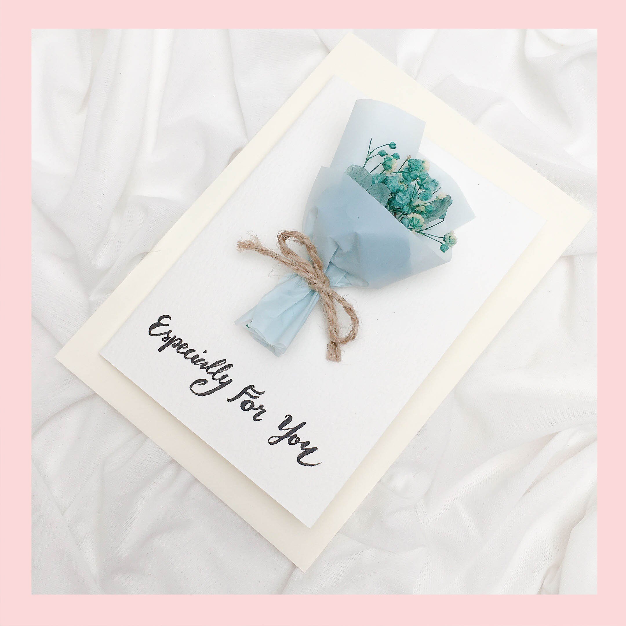 Thiệp hoa khô dạng bó