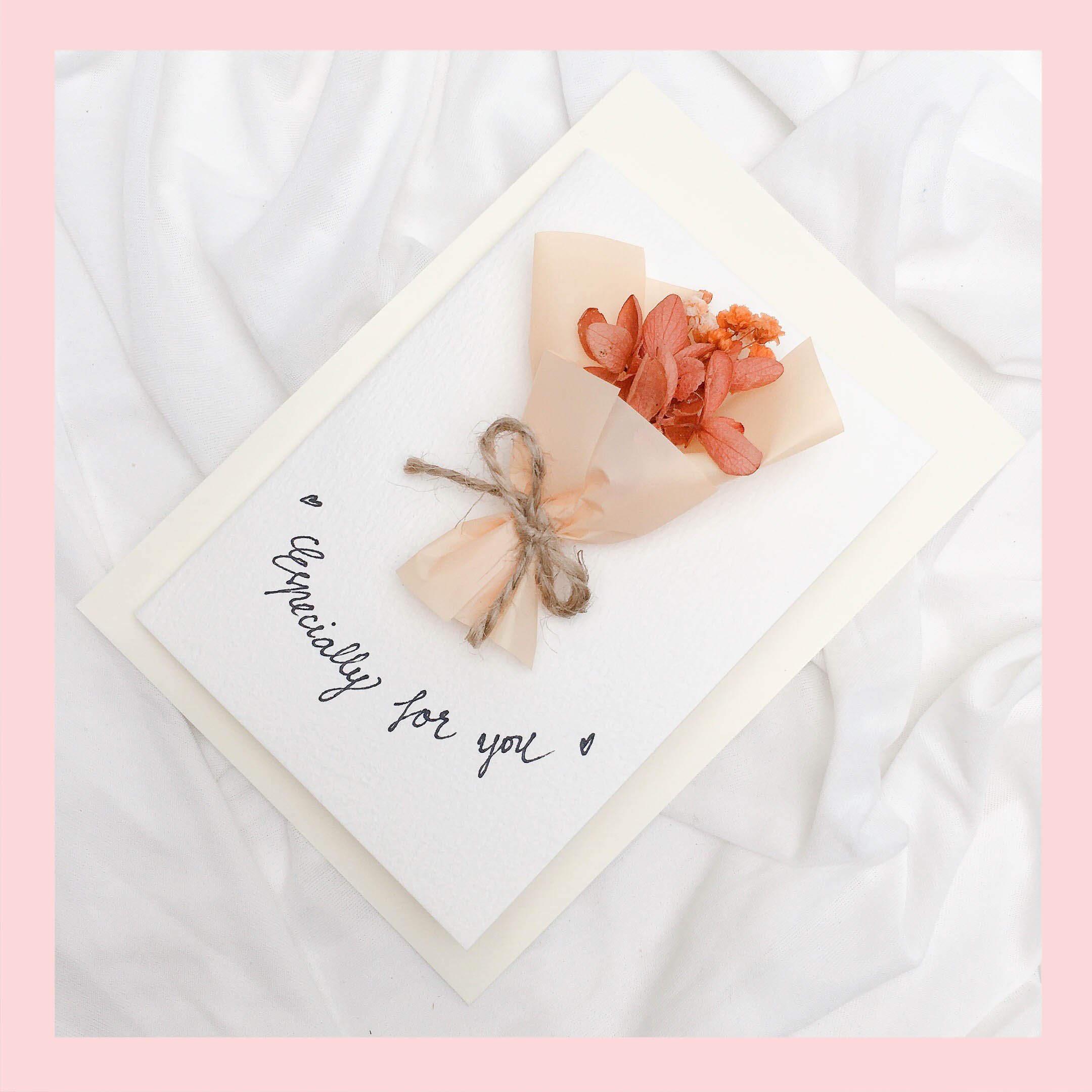 Thiệp hoa khô dạng bó