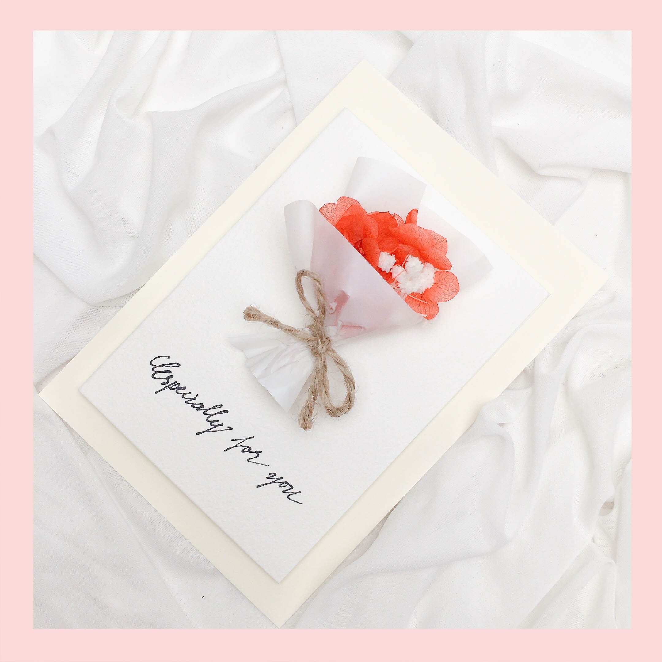 Thiệp hoa khô dạng bó