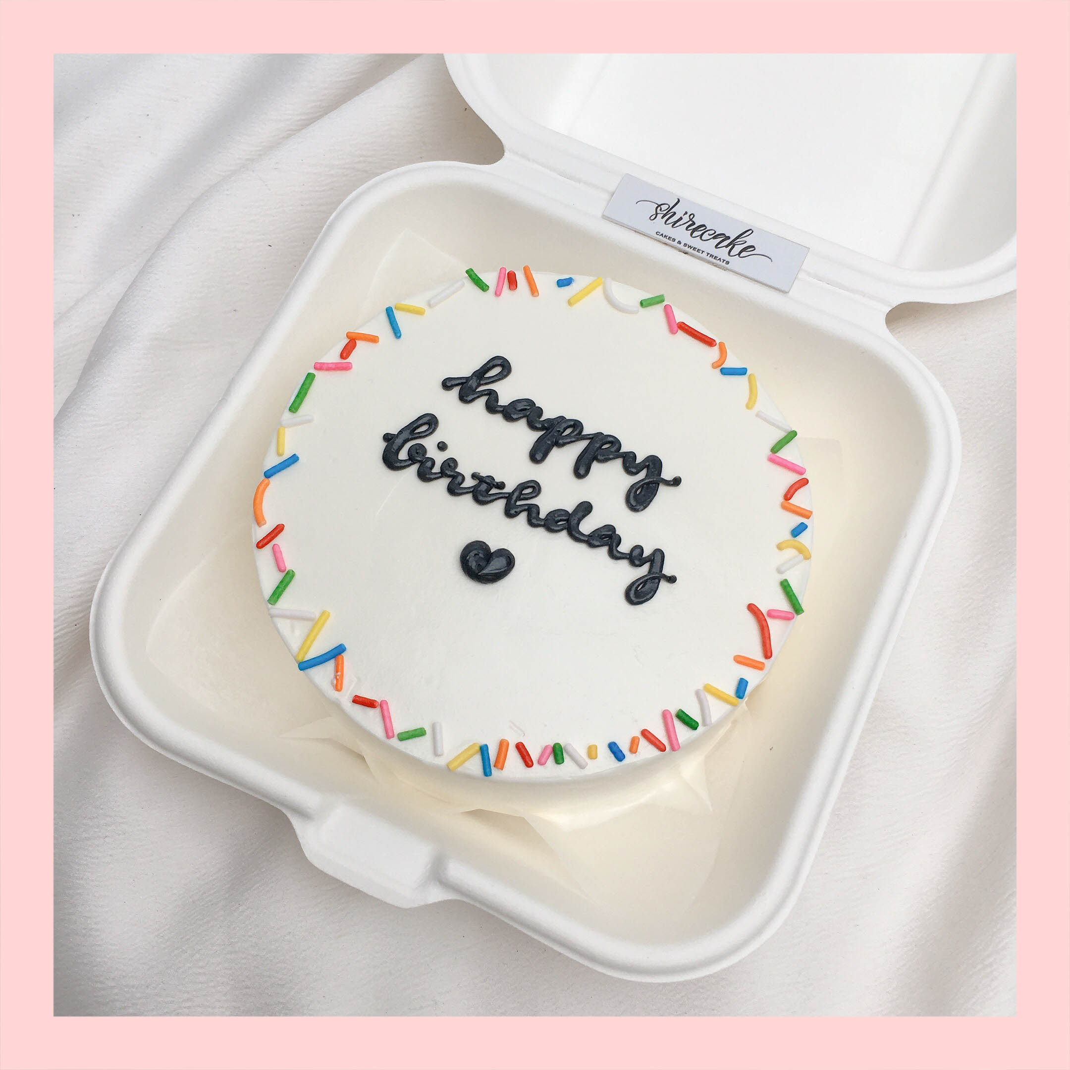 Mini Bento tone màu trắng - Bánh kem bơ mini hộp bã mía