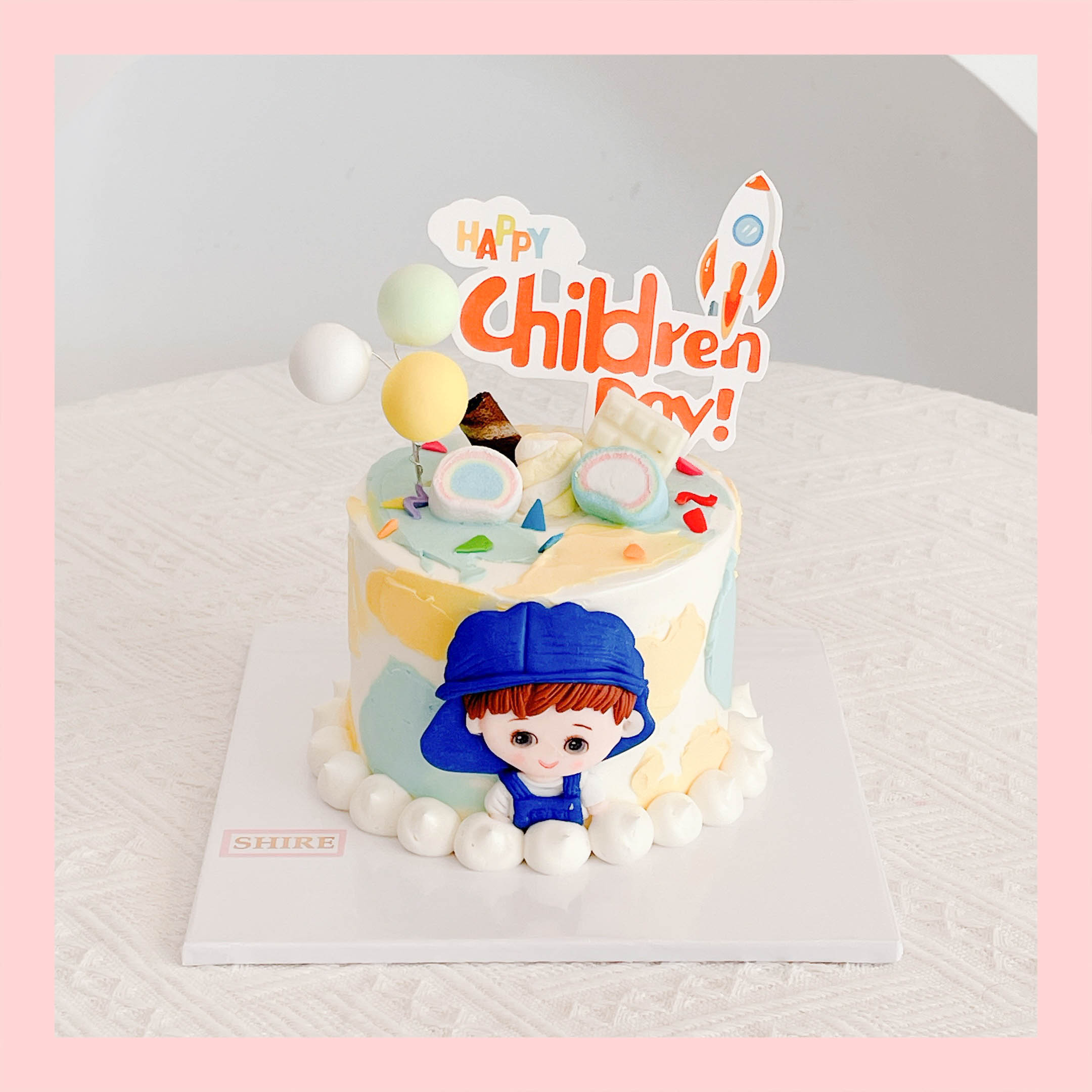 Bánh mini trang trí đồ chơi thú cute cho bé trai  - Bánh kem bơ mini 10-12cm