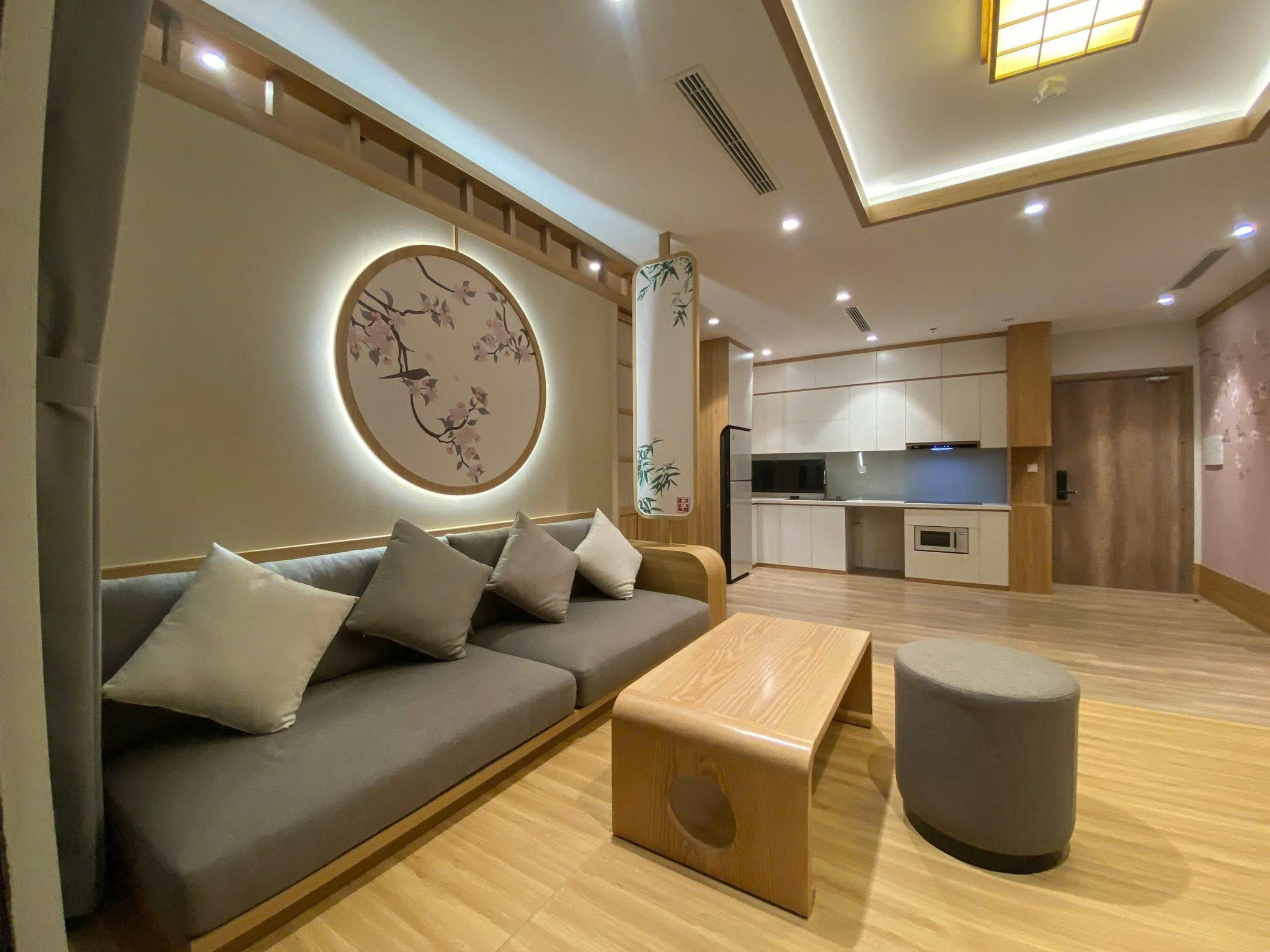 Thi công hoàn thiện nội thất căn hộ gỗ tự nhiên hiện đại phong cách Nhật Bản