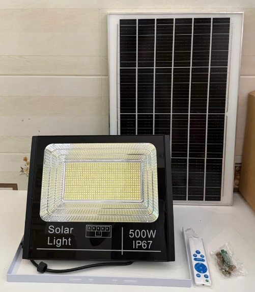 Bộ đèn pha năng lượng mặt trời công suất thiết kế 500W, hiệu VI-HOME (kích cỡ đèn: 400*330*85mm, chất liệu: nhôm + kính, sử dụng ngoài trời) | FV; 24T