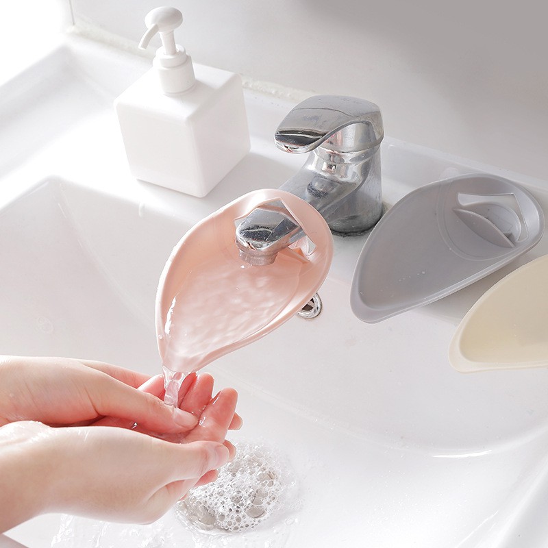 Dụng cụ kéo dài vòi nước rửa tay