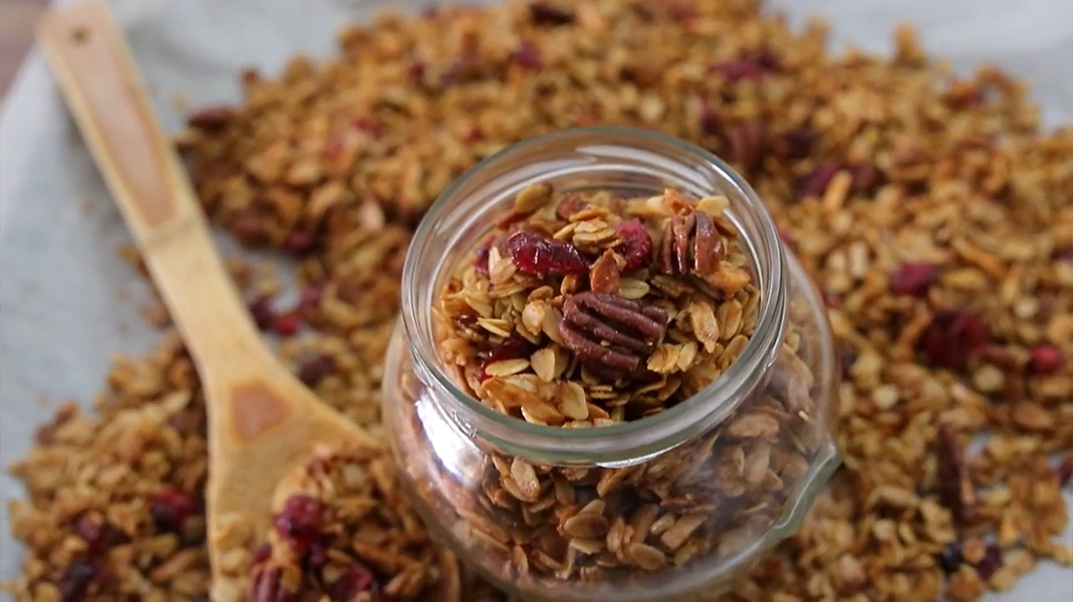 CÁCH LÀM GRANOLA ĐƠN GIẢN TẠI  NHÀ