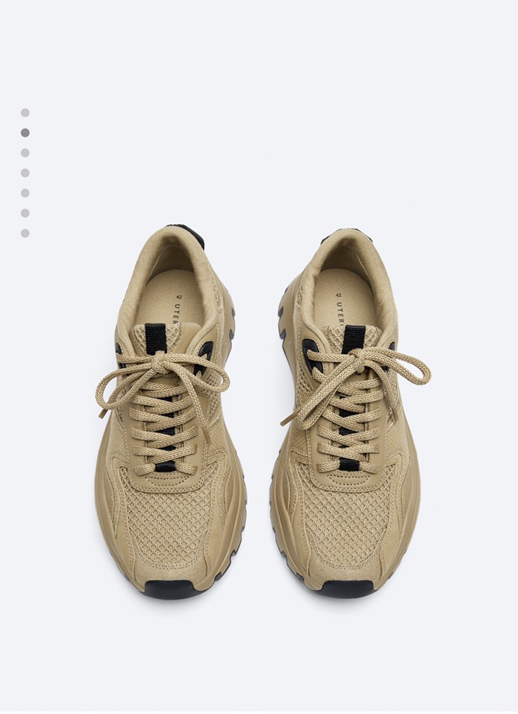 MONOCHROME MAN SNEAKERS