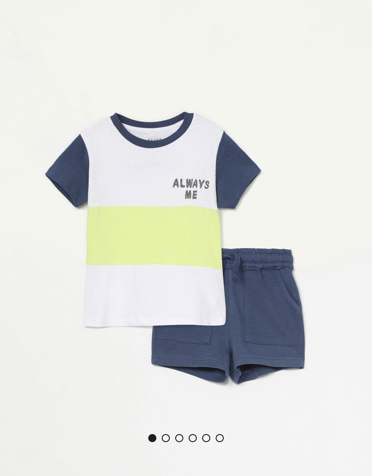 2-PIECE T-SHIRT AND BERMUDA SHORTS SET
