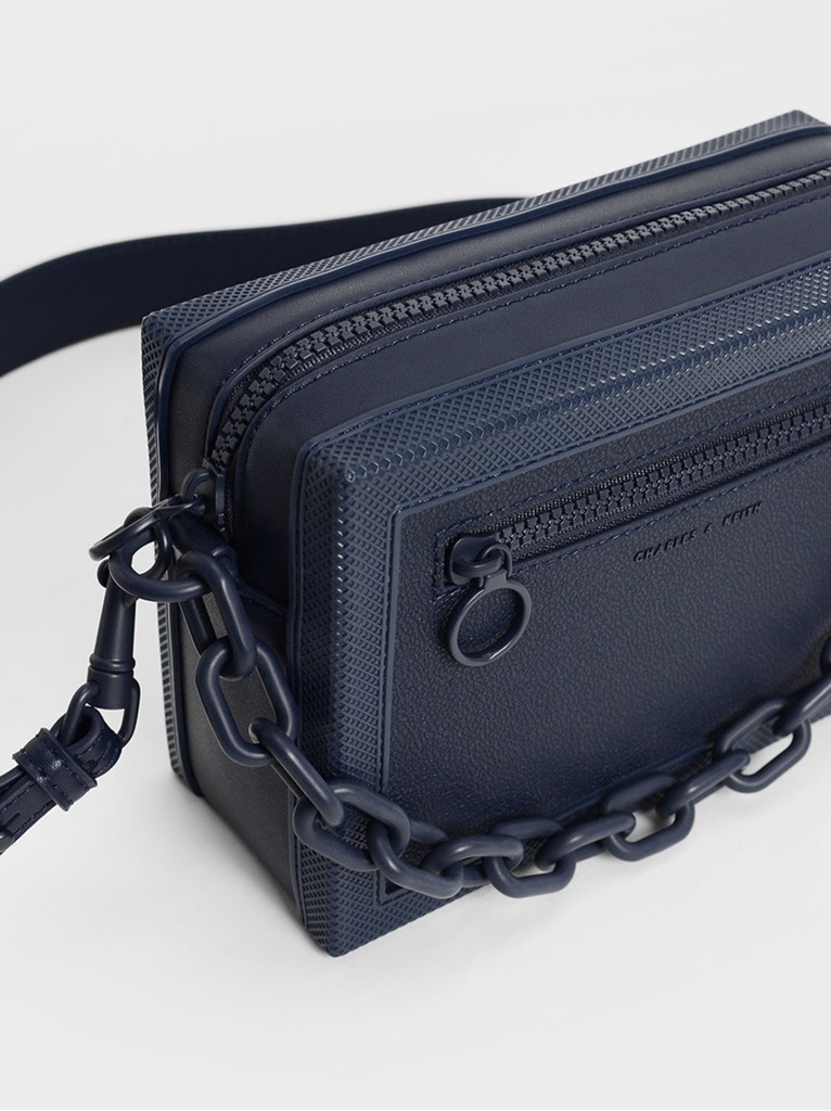 Chain Link Crossbody Bag