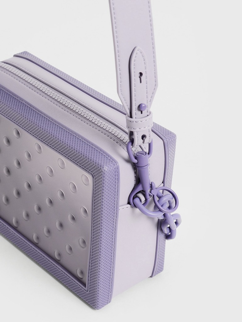 Chain Link Crossbody Bag