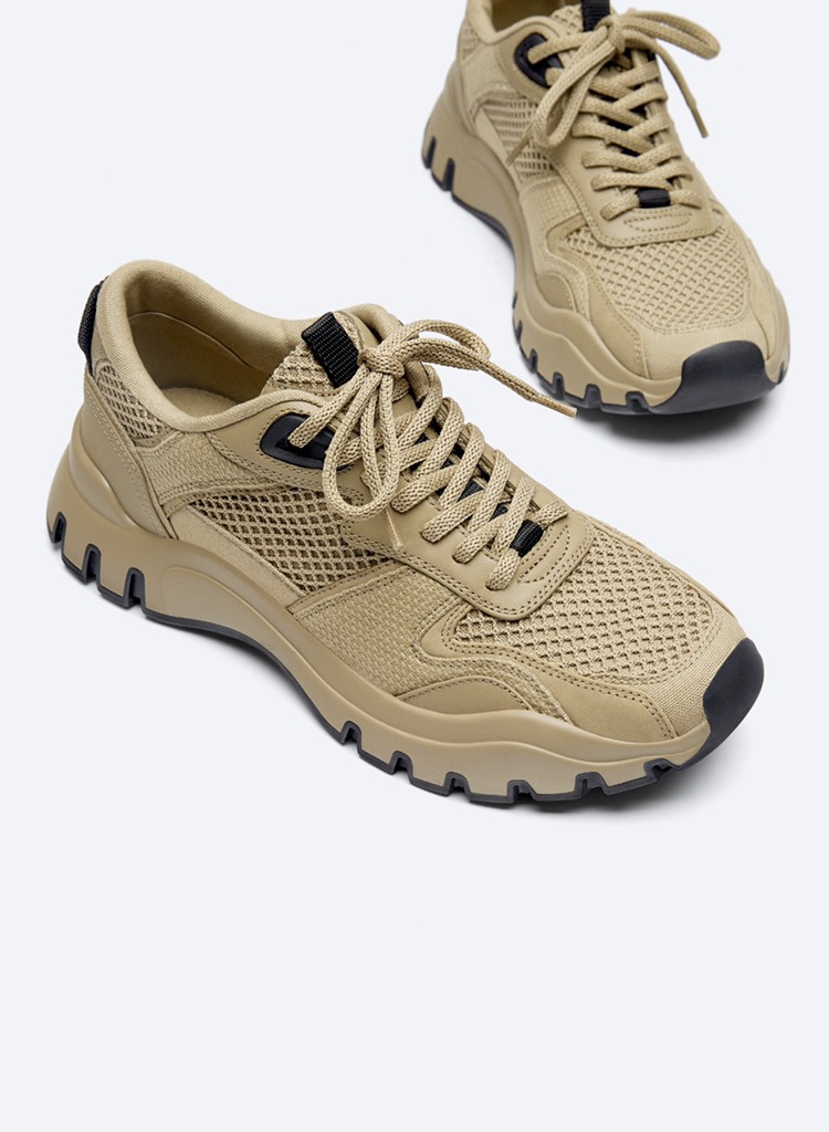 MONOCHROME MAN SNEAKERS