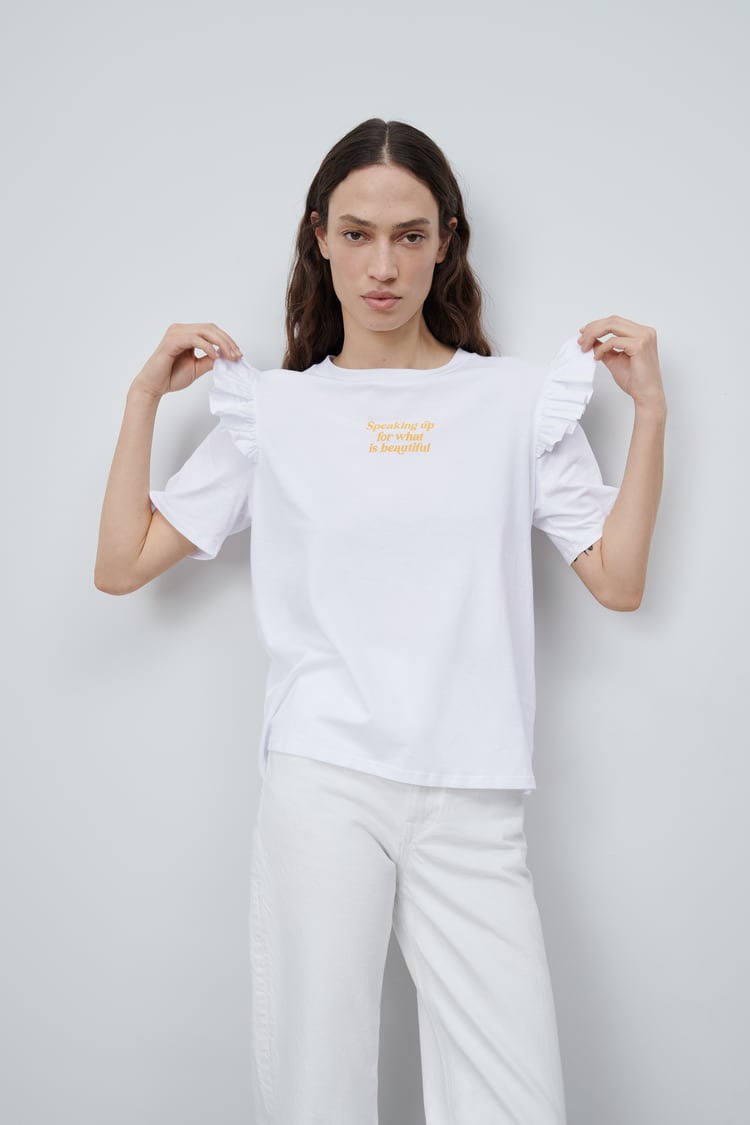 Áo nữ RUFFLED SLEEVE T-SHIRT WITH SLOGAN