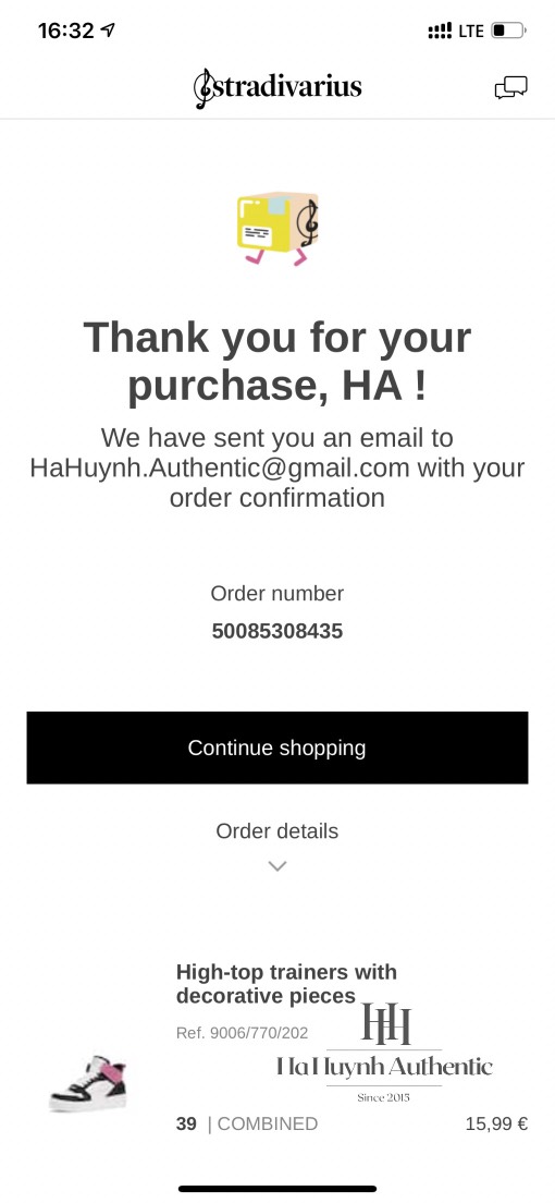 High-top trainers with decorative pieces