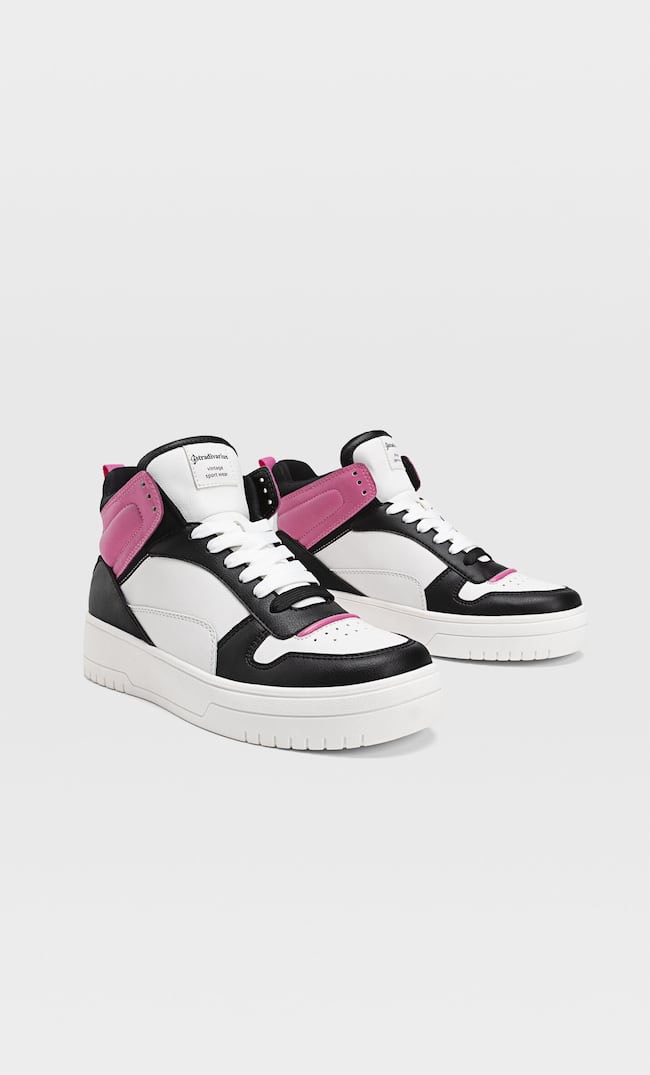 High-top trainers with decorative pieces