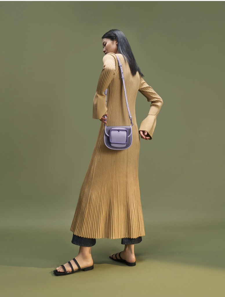 Acrylic Chain Handle Crossbody Bag