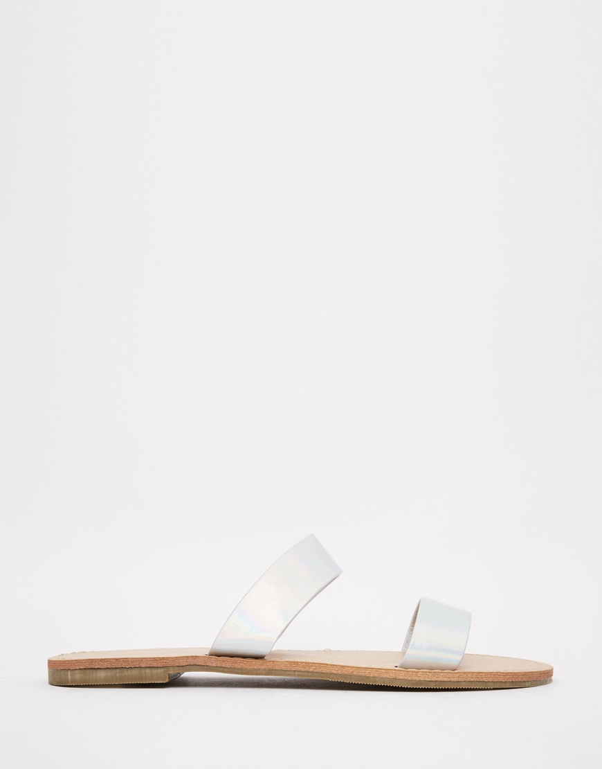 Dép 2 quai New Look