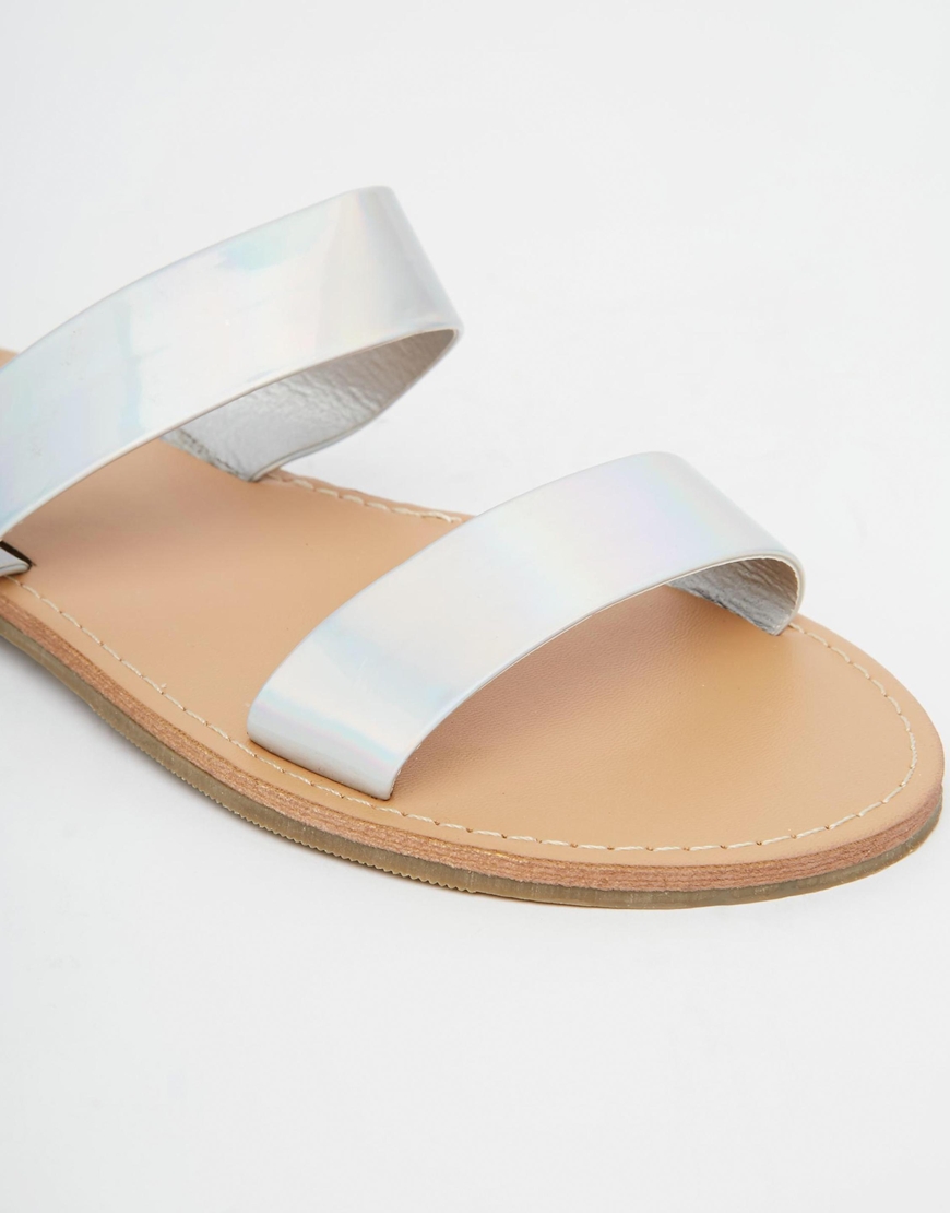 Dép 2 quai New Look