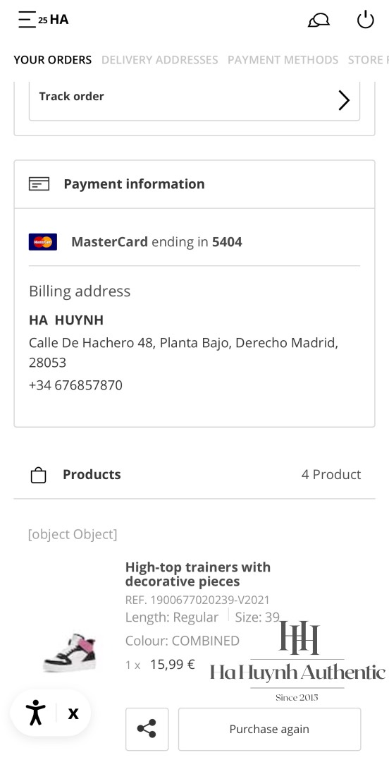 High-top trainers with decorative pieces