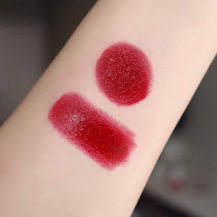 Son MAC Love Me Lipstick Rouge 423 E For Effortless (Đỏ thuần)