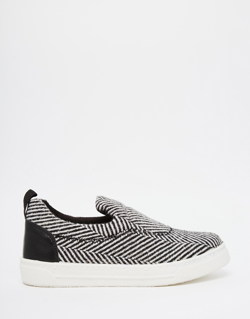 Giày sneaker Asos