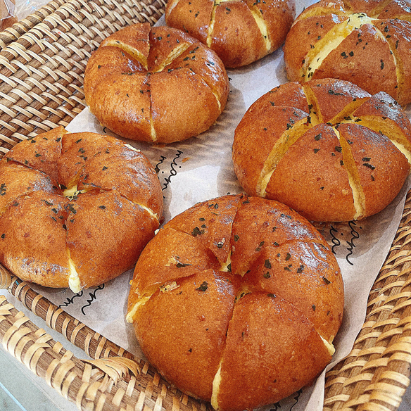 Bánh mì bơ tỏi/ Garlic butter bread