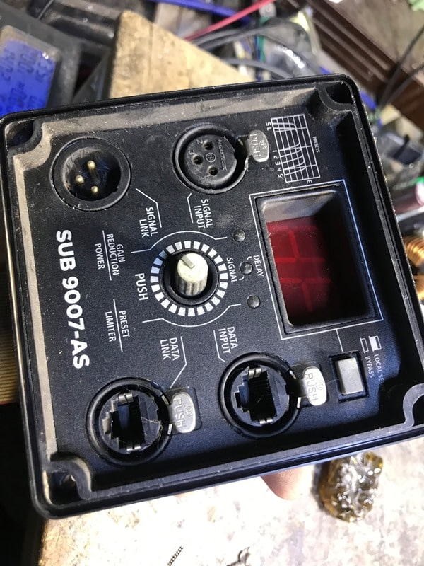 Sửa main loa active RCF