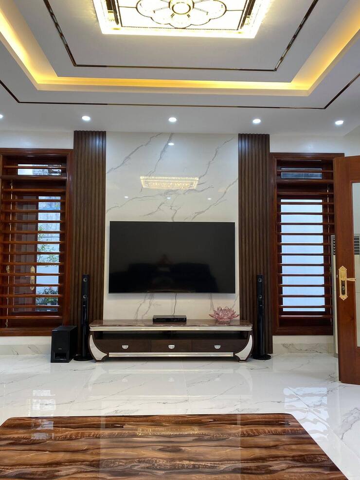 4. Chất liệu kệ tivi