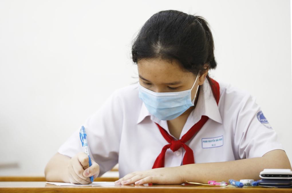 Phụ huynh TP HCM từ bỏ kỳ vọng con vào trường top đầu