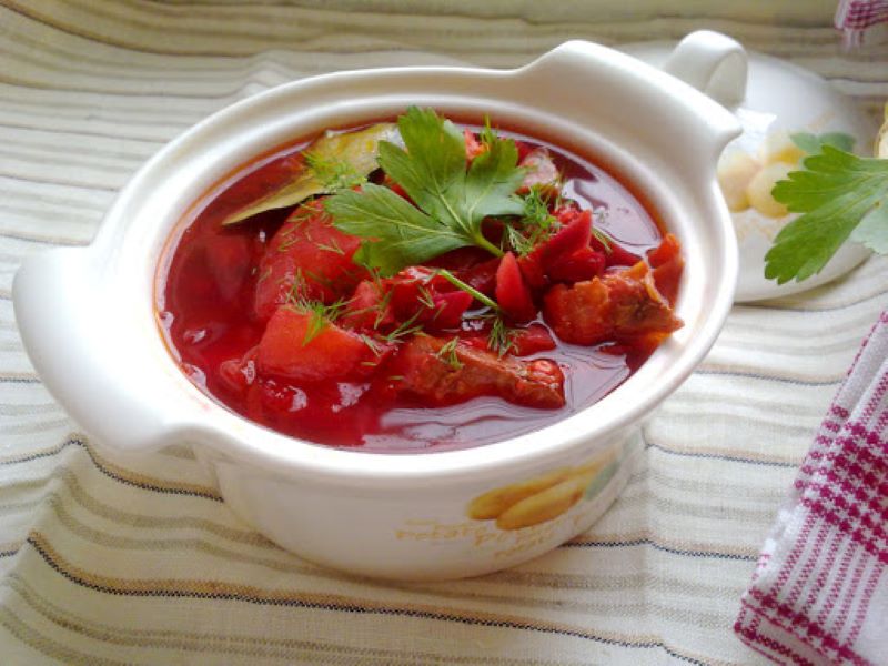 Món soup từ củ cải đỏ