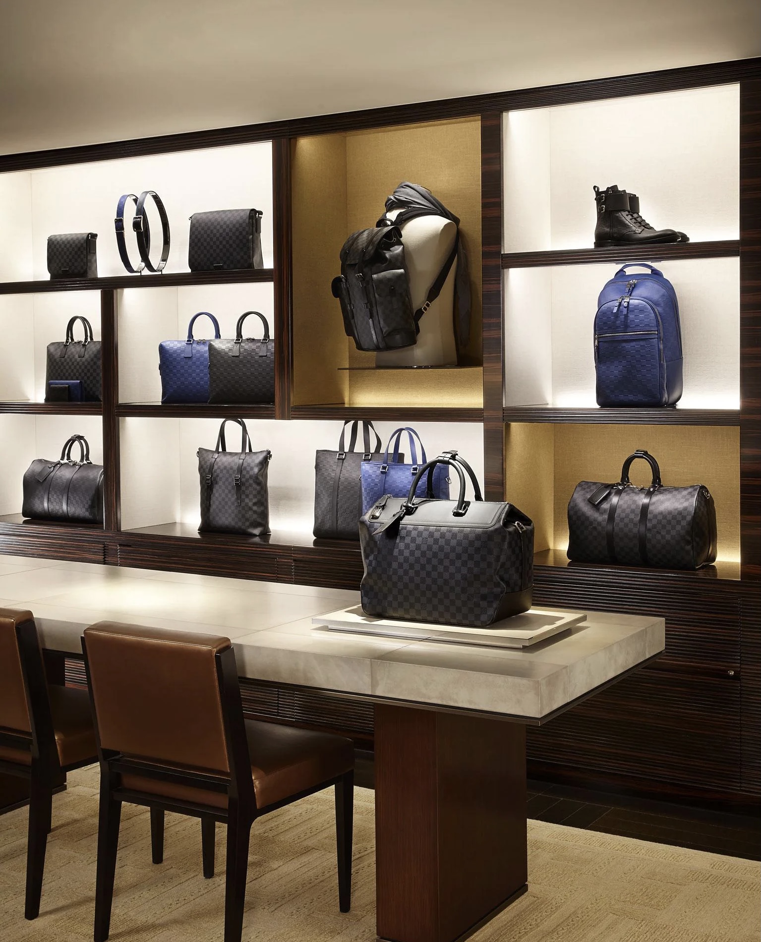 Louis Vuitton LV Handbag Leather Black Men  Watches Prime