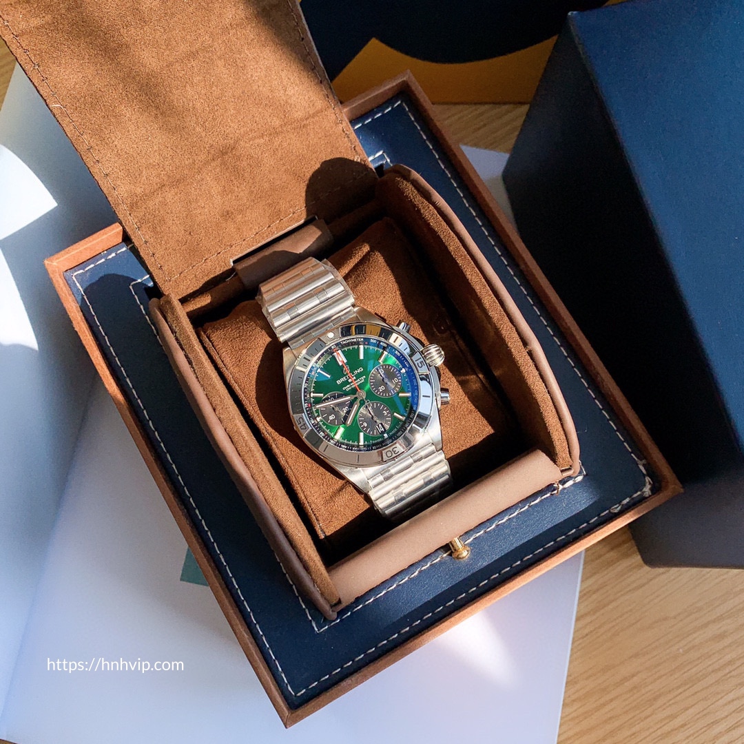 Breitling CHRONOMAT B01 42 BENTLEY