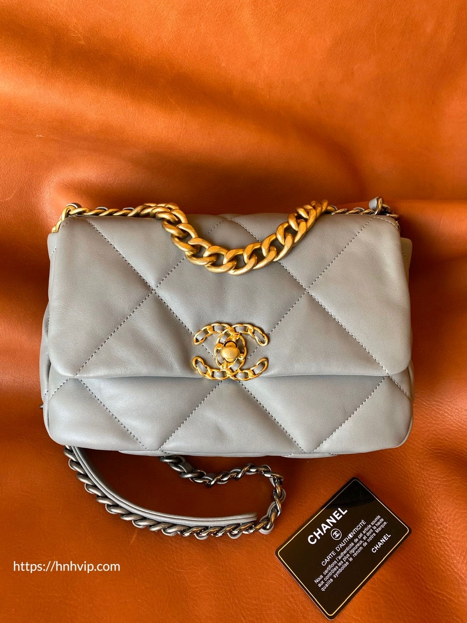 CHANEL 19 HANDBAG