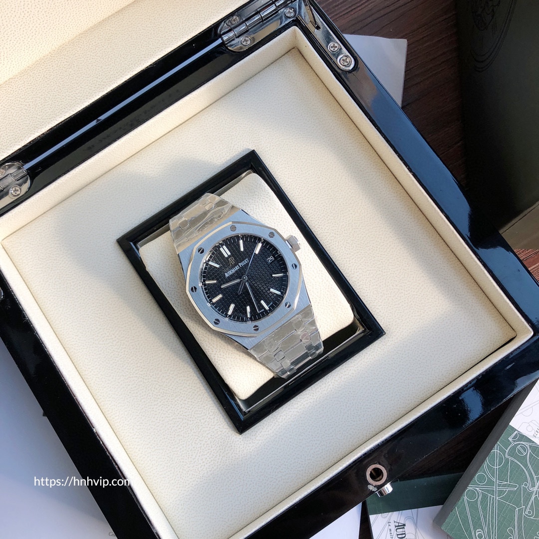 Audemars Piguet Royal Oak 15500ST.OO.1220ST.03