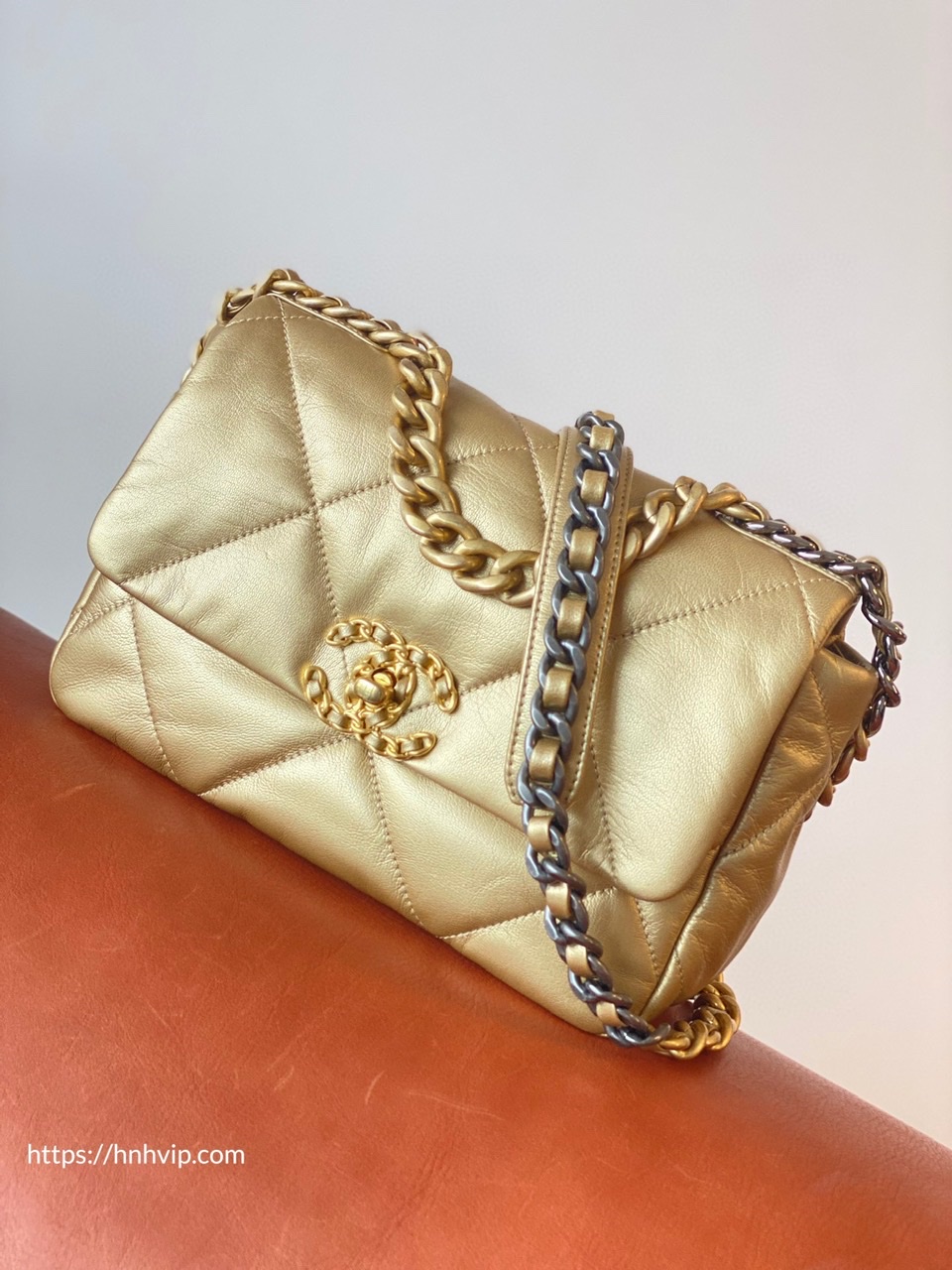 CHANEL 19 HANDBAG