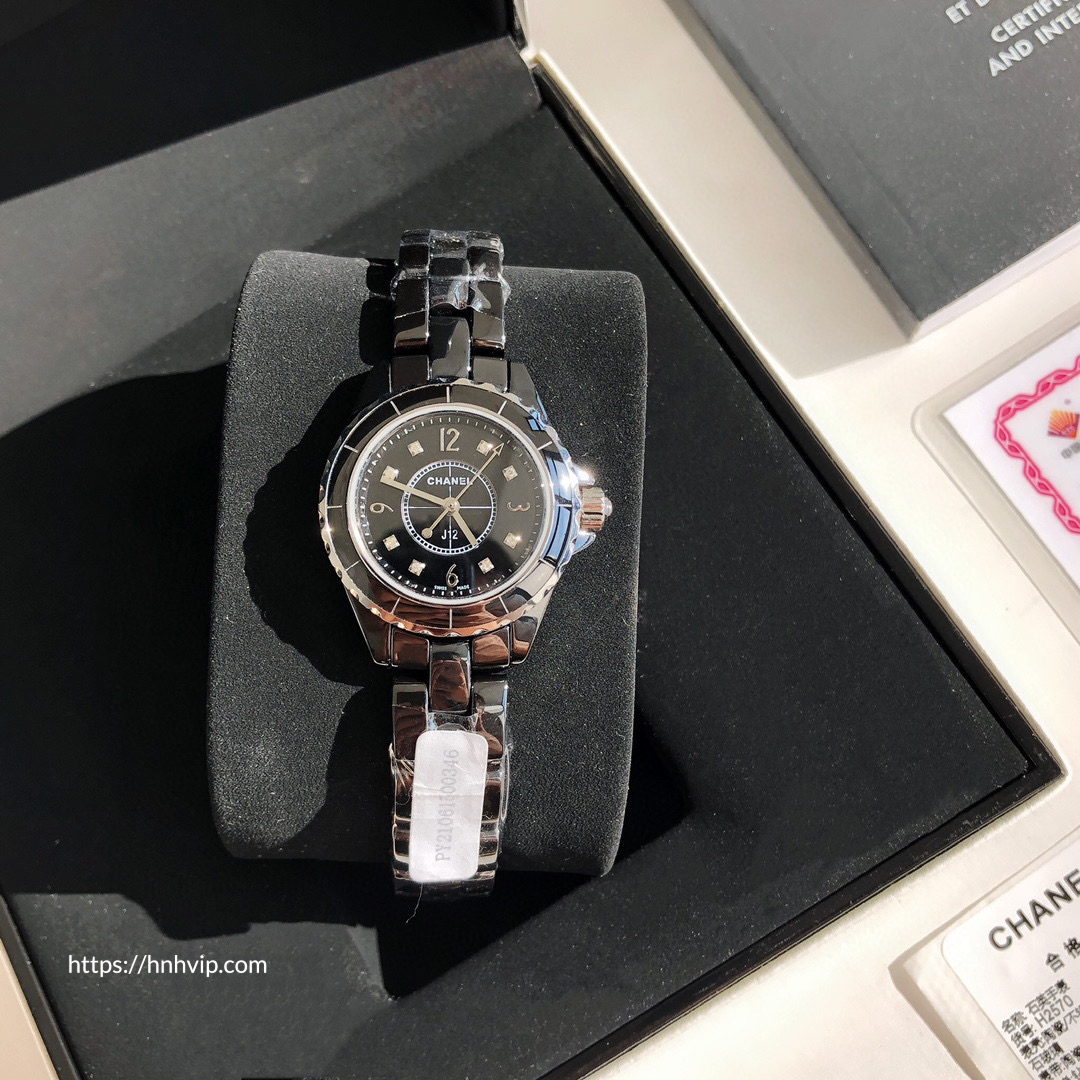 Chanel J12 WATCH, 29MM