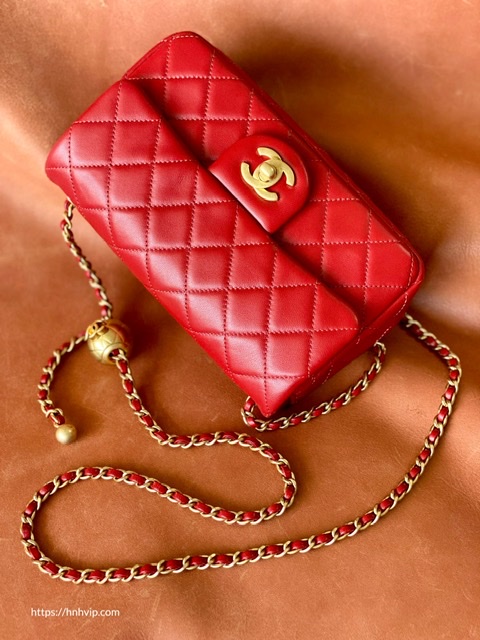 Chanel Classic Flap Runway Square small Pearl Crush Lambskin Leather