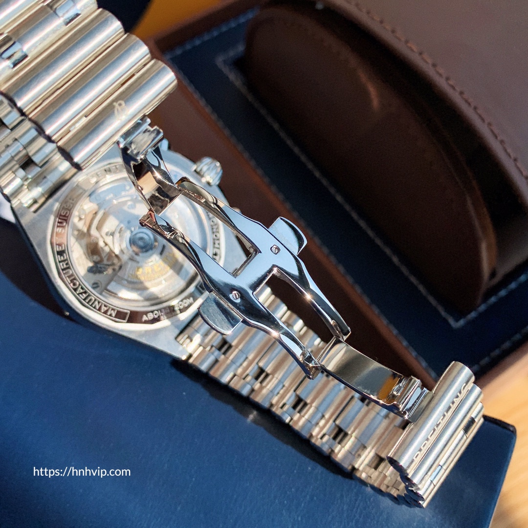 Breitling CHRONOMAT B01 42 BENTLEY