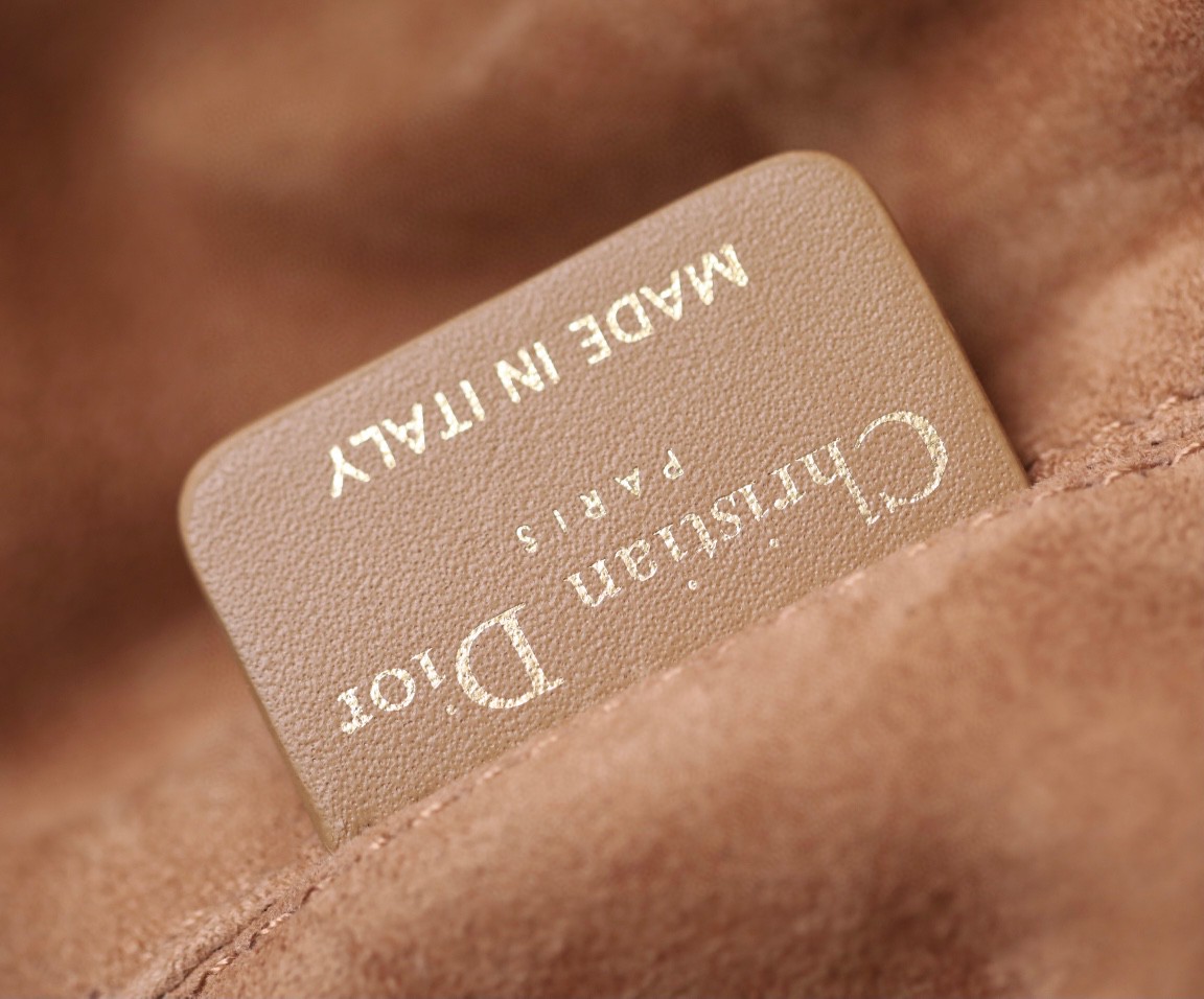 DIOR MEDIUM DIOR TOUJOURS BAG Tan Macro cannage Calfskin M2821OSHJ