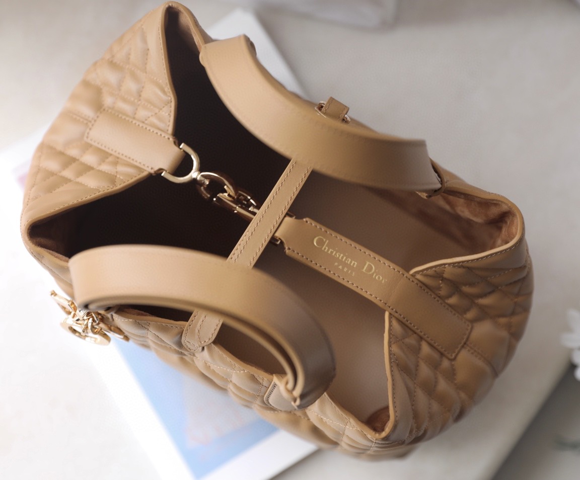 DIOR MEDIUM DIOR TOUJOURS BAG Tan Macro cannage Calfskin M2821OSHJ