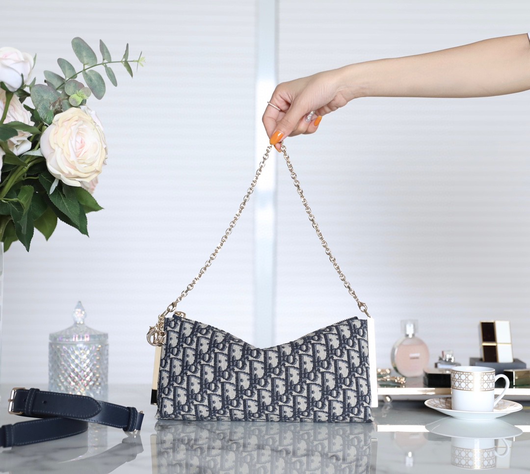 DIOR CLUB BAGBlue Dior Oblique Jacquard M2252OTZQ