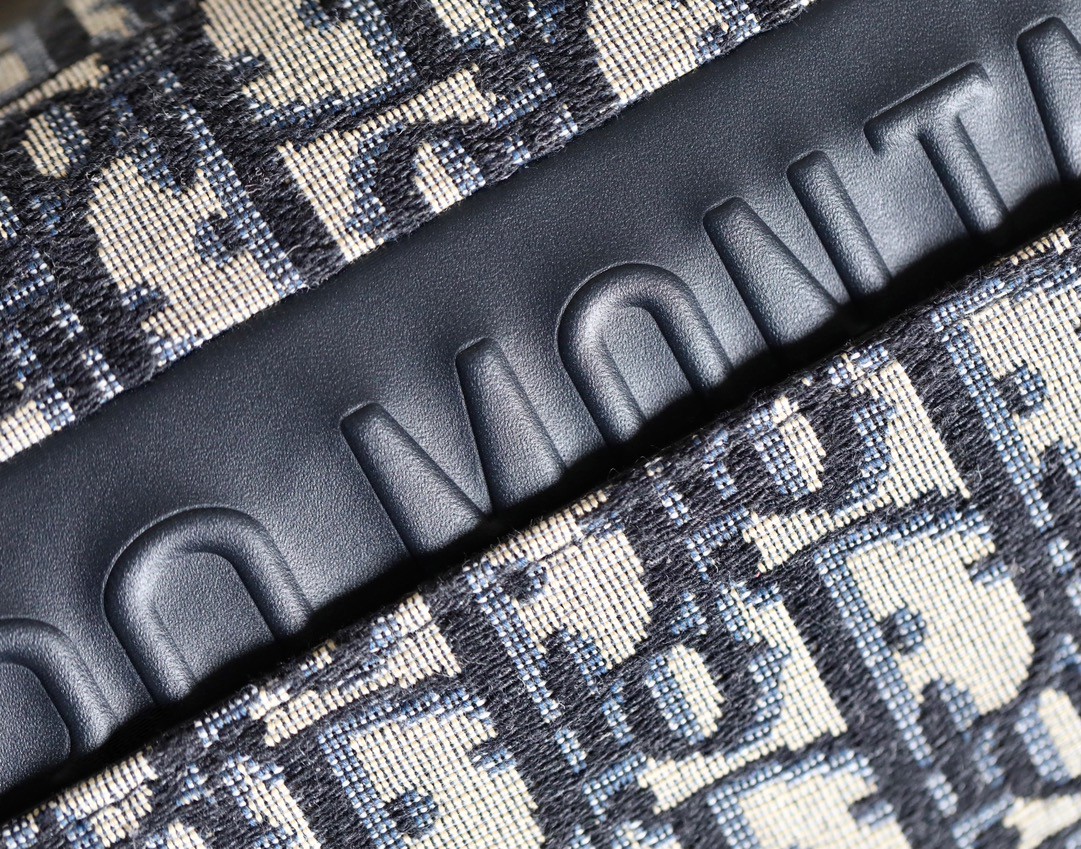 DIOR 30 MONTAIGNE AVENUE BAGBlue Dior Oblique Jacquard M9260UTZR