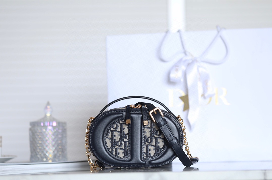 DIOR CD SIGNATURE OVAL BAG Blue Dior Oblique Jacquard M3980UTZQ