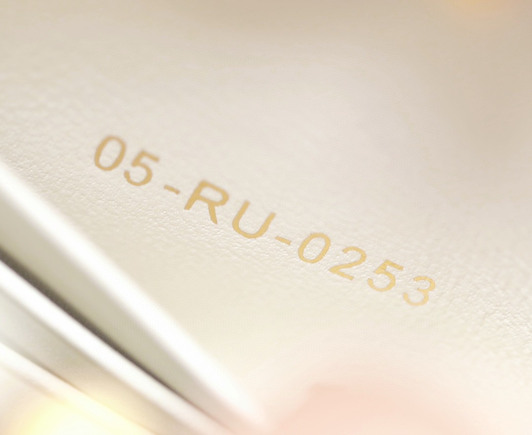 Dior Caro Colle Latte Clutch With Chain Black Cannage S5166UDBB