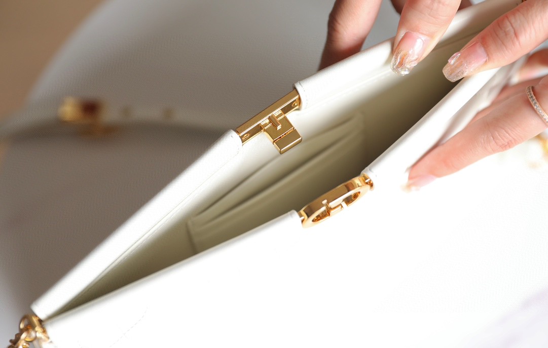 Dior Caro Colle Latte Clutch With Chain Black Cannage S5166UDBB