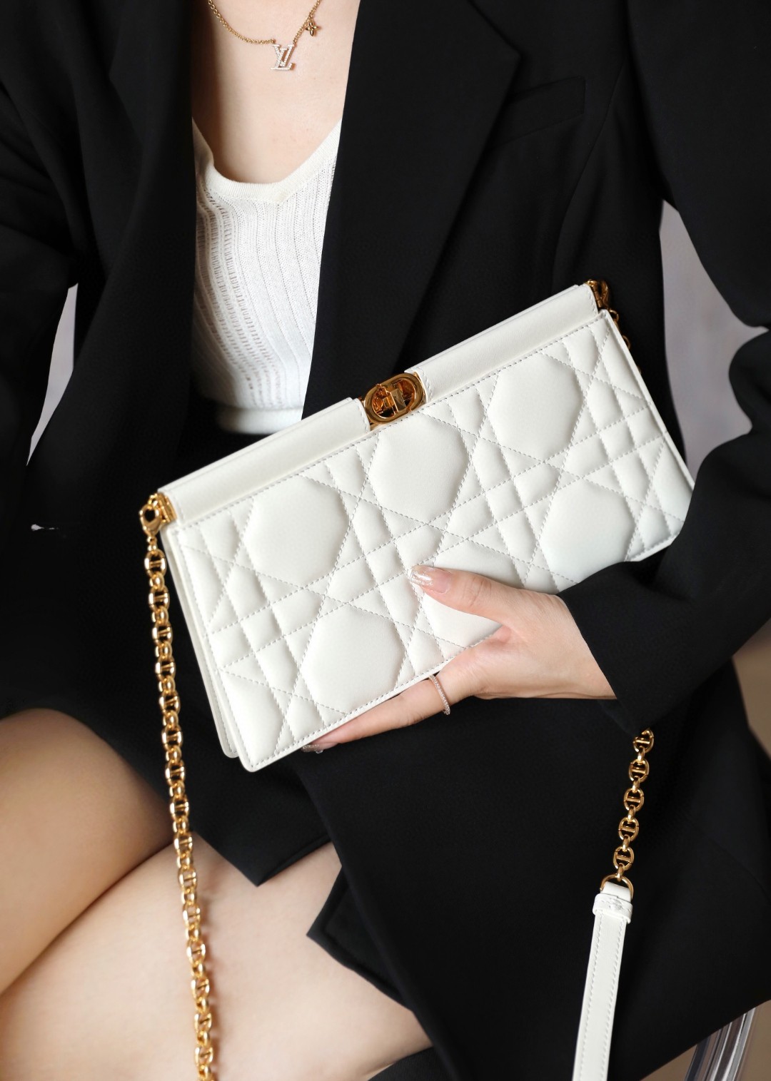 Dior Caro Colle Latte Clutch With Chain Black Cannage S5166UDBB