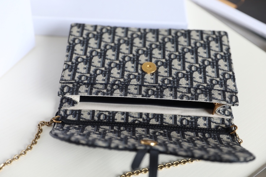 Dior SADDLE POUCH WITH CHAIN Blue Dior Oblique Jacquard S5907CTZQ_M928