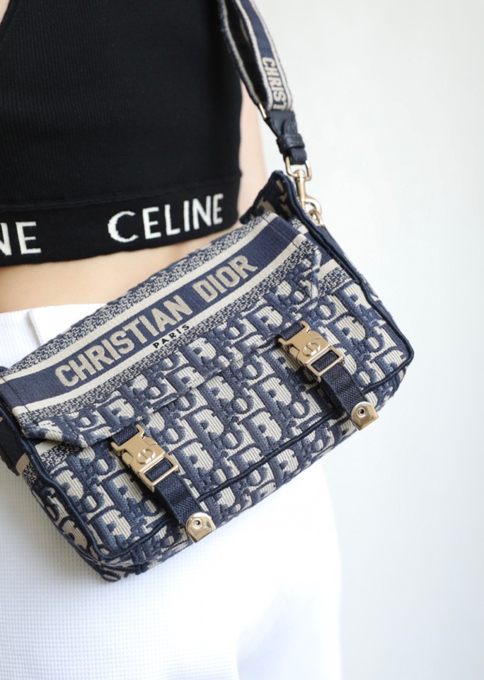 DIOR SMALL DIORCAMP BAG Blue Dior Oblique EmbroideryM1241ORIW_M928